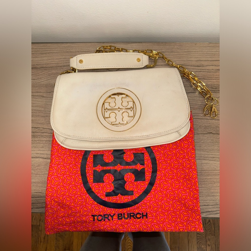 Tory Burch Reva clutch